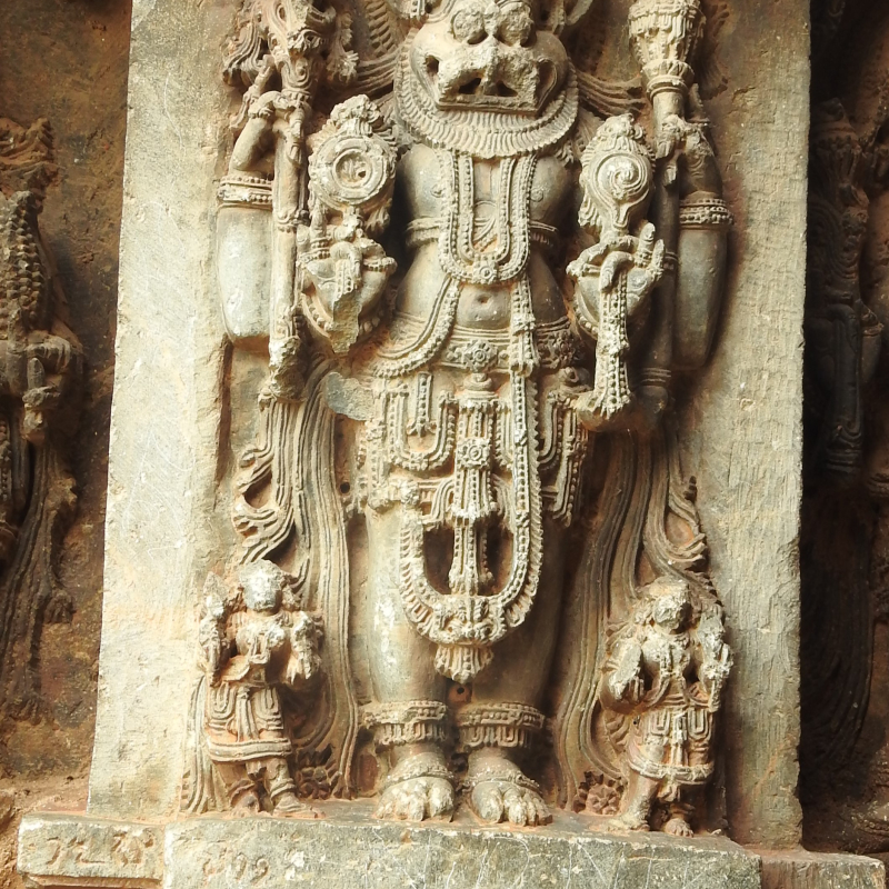 The Signed Sculptures of LakshmiNarasimha Temple of Harnahalli